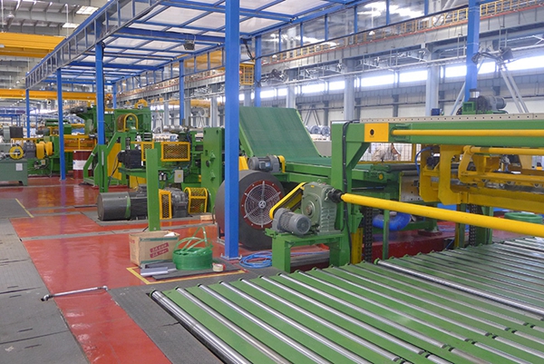 天津?qū)毦F(xiàn)場(chǎng)-橫剪